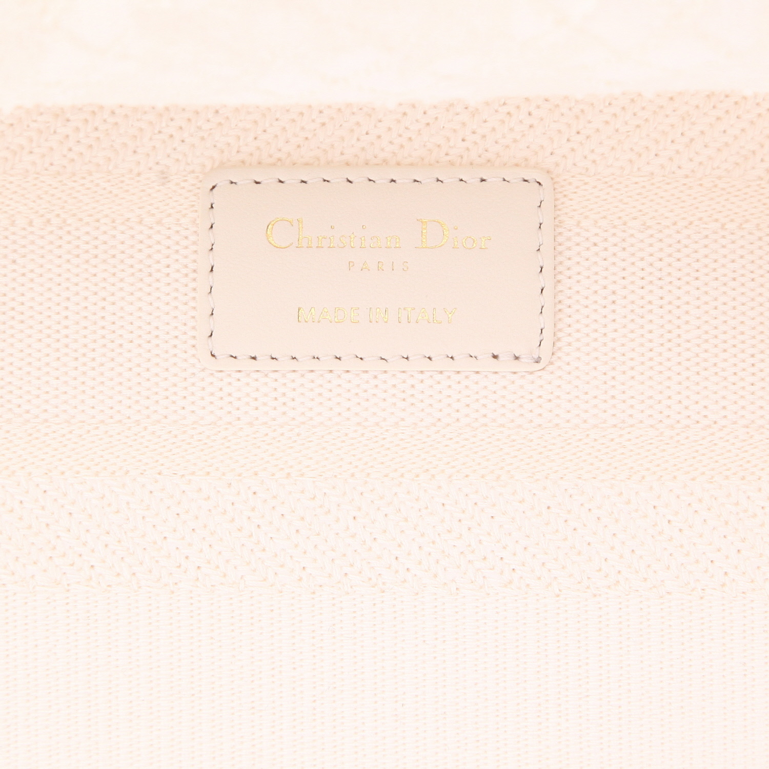 Sac à main Dior  Lady D- Lite en toile blanche - Detail D2