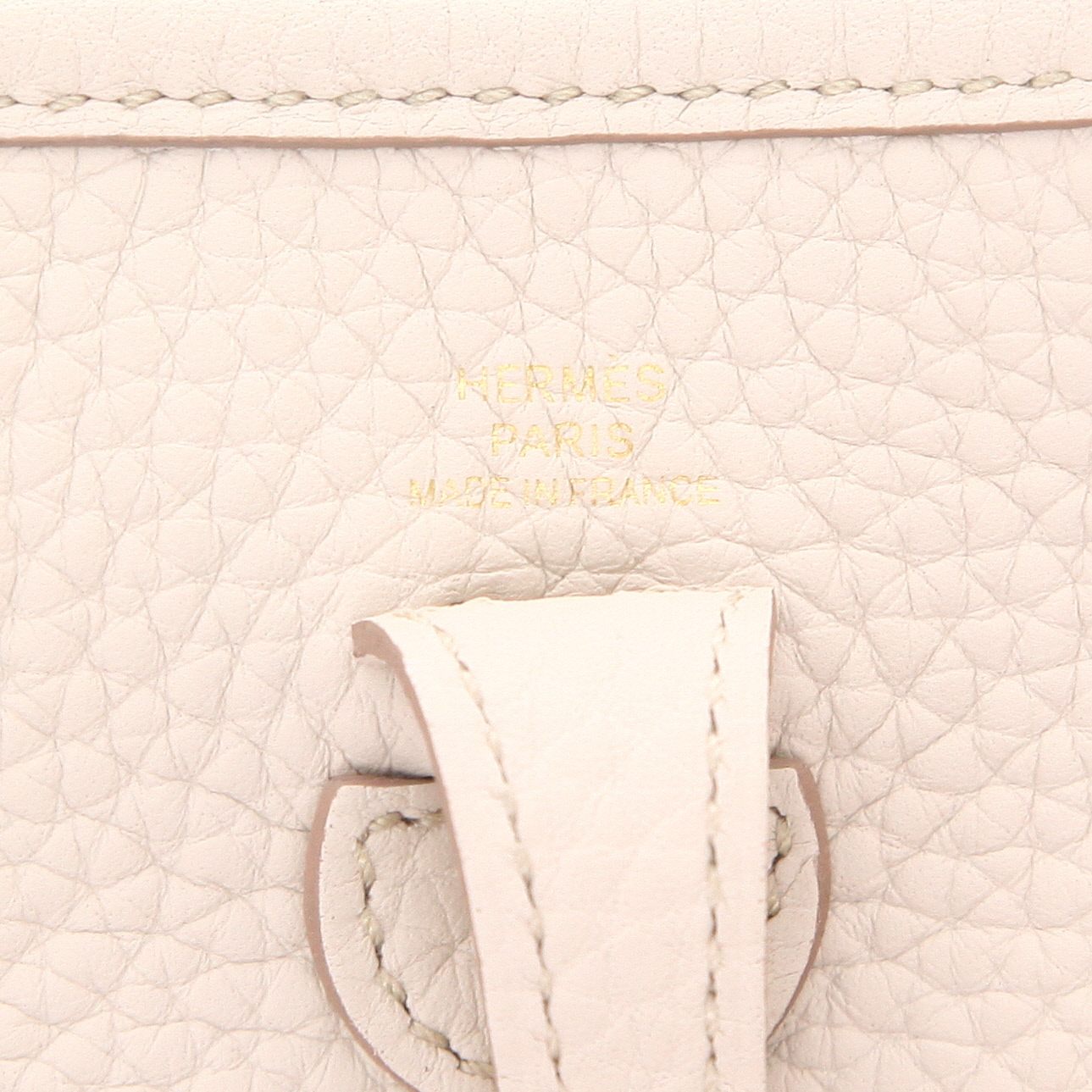 Hermès  Mini Evelyne shoulder bag  in Gris-Béton leather taurillon clémence - Detail D2