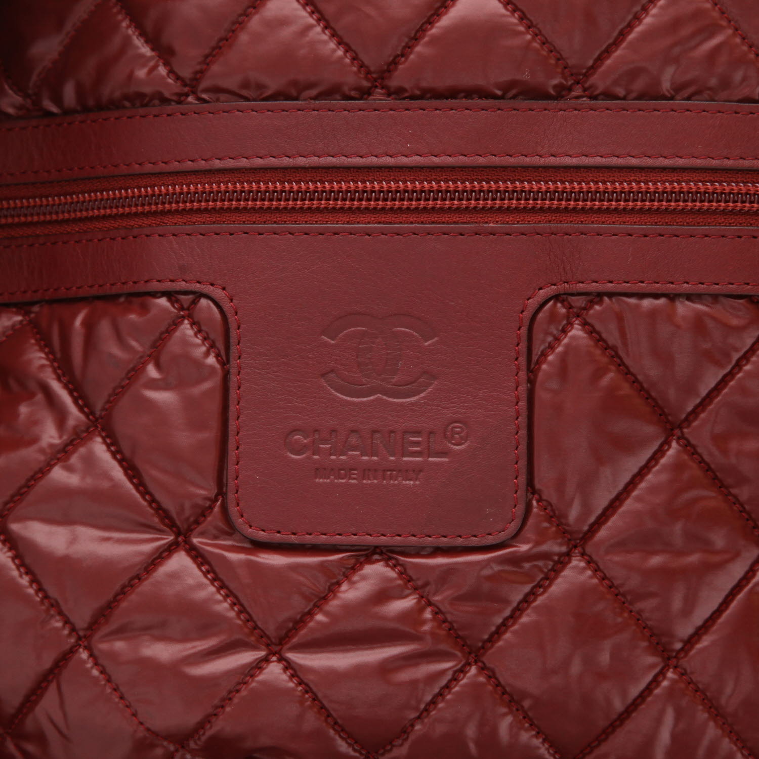 Sac cabas Chanel  Coco Cocoon en toile matelassée noire - Detail D7