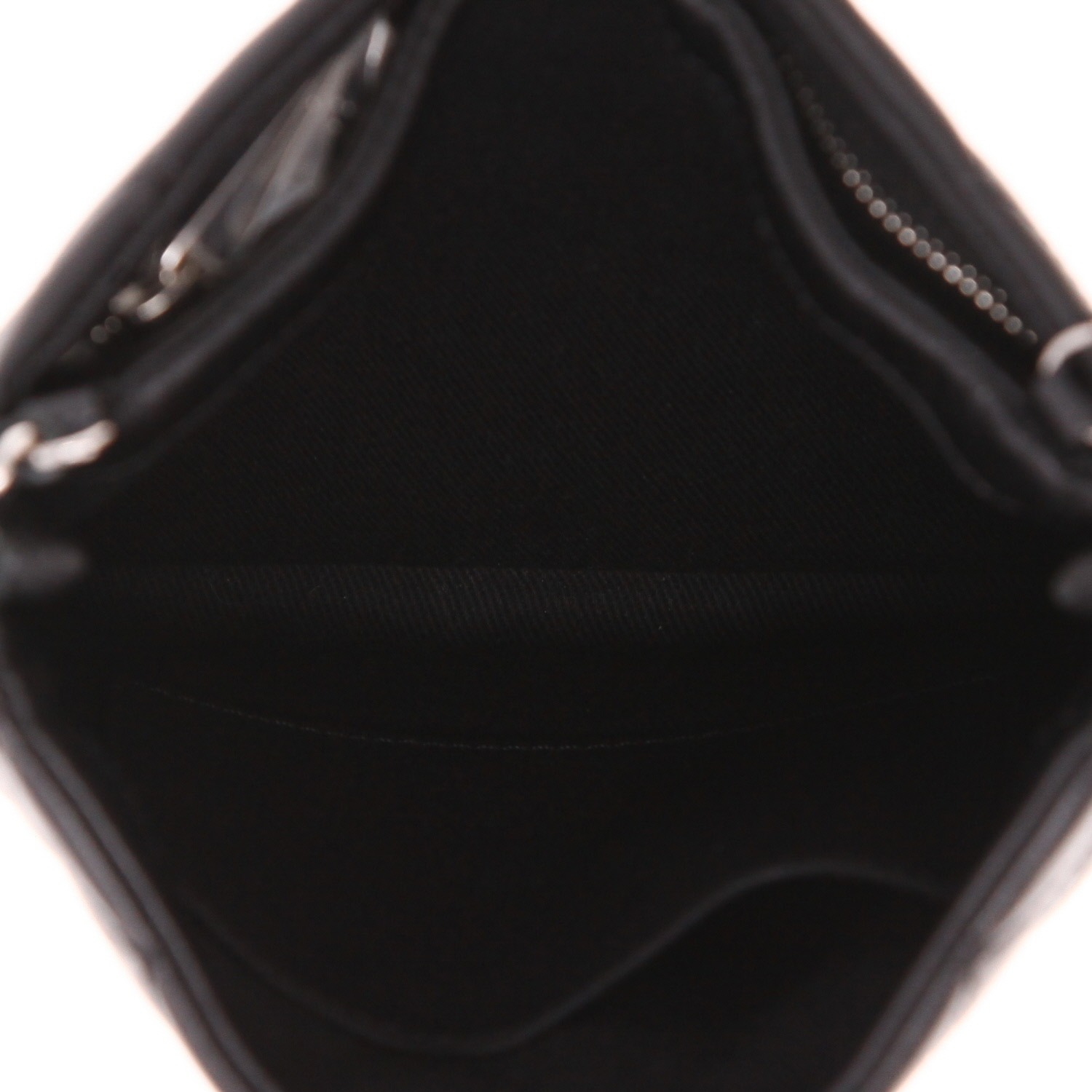 Bolso bandolera Chanel   en cuero acolchado negro - Detail D4