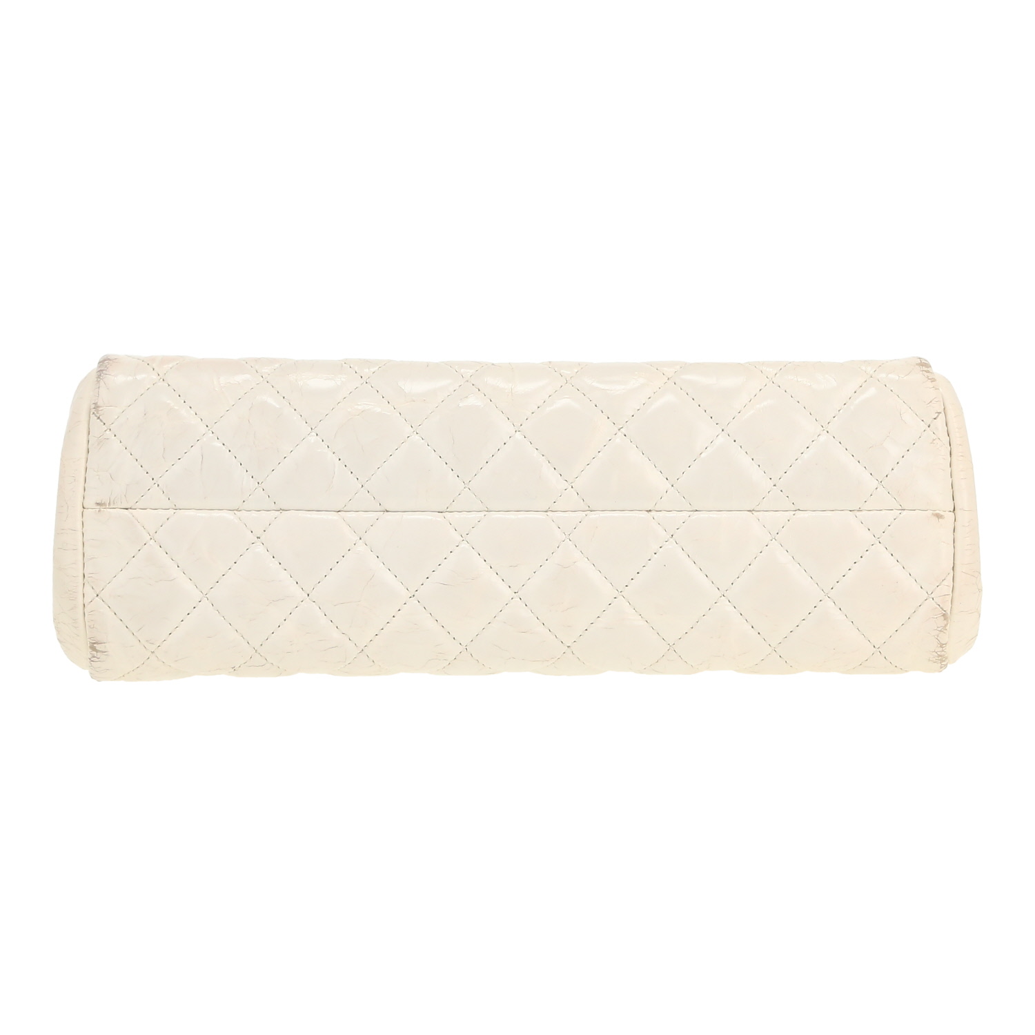 Chanel  Mademoiselle handbag  in white patent quilted leather - Detail D1