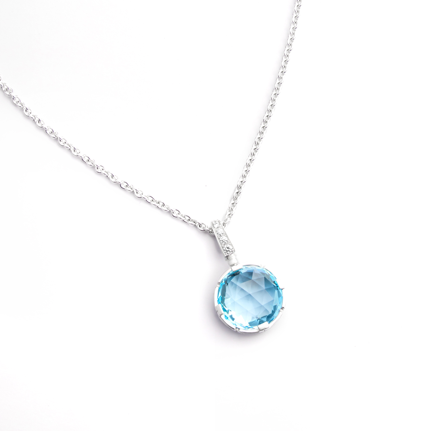 Bulgari Parentesi Cocktail necklace in white gold, topaz and diamonds - Detail D2