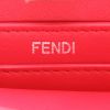 Bolso bandolera Fendi  Peekaboo ISeeU modelo pequeño  en cuero rosa - Detail D2 thumbnail