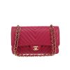 Chanel  Timeless Classic handbag  in fushia pink chevron quilted leather - 360 thumbnail