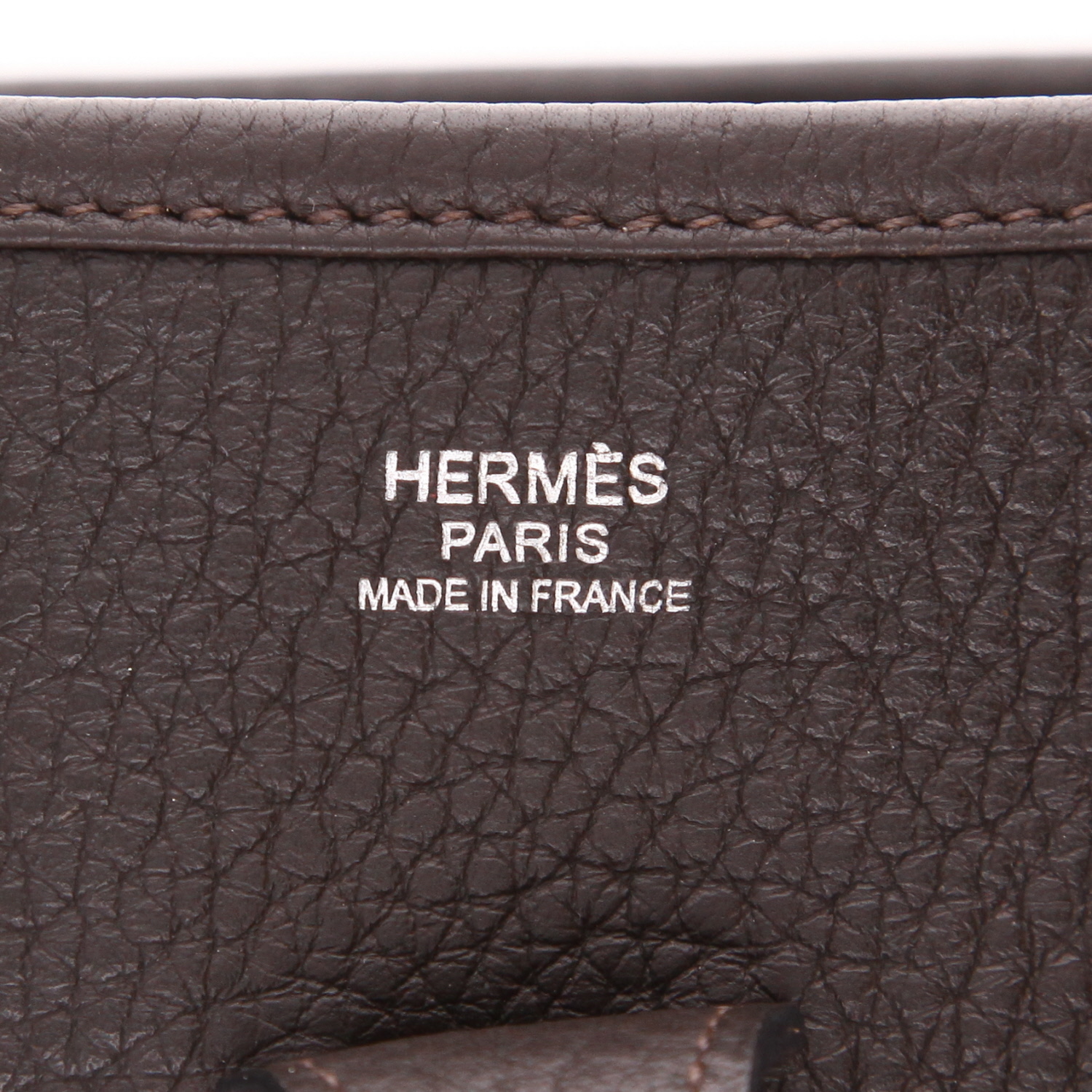 Bolso bandolera Hermès  Evelyne en cuero taurillon clémence marrón - Detail D2