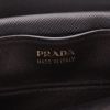Bolso Cabás Prada   en cuero saffiano negro - Detail D2 thumbnail