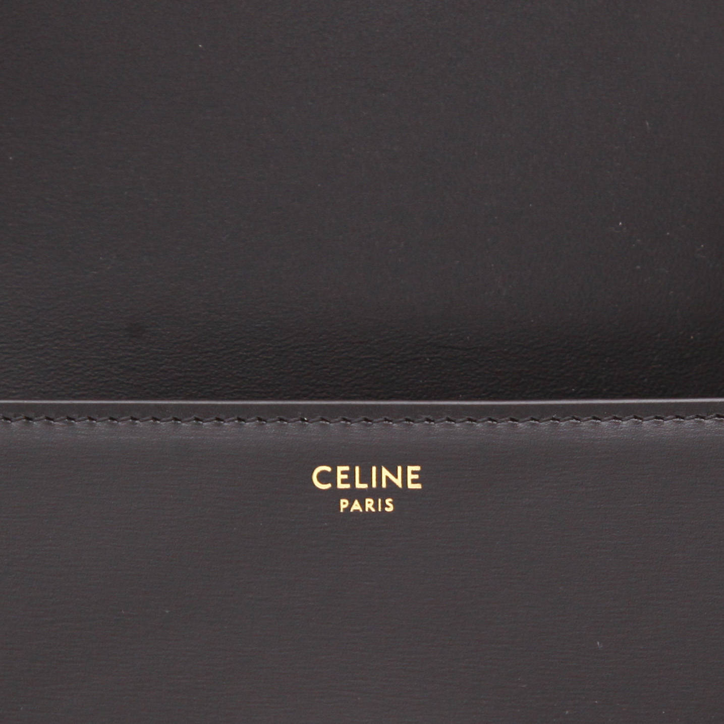 Celine  Claude handbag  in black leather - Detail D2
