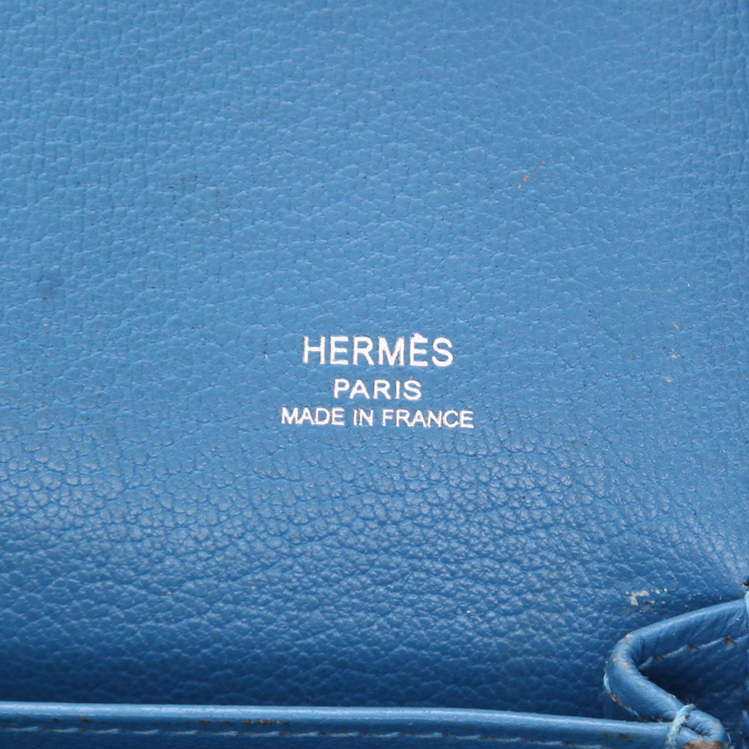 Bolso bandolera Hermès  Jypsiere 28 cm en cuero togo azul - Detail D2