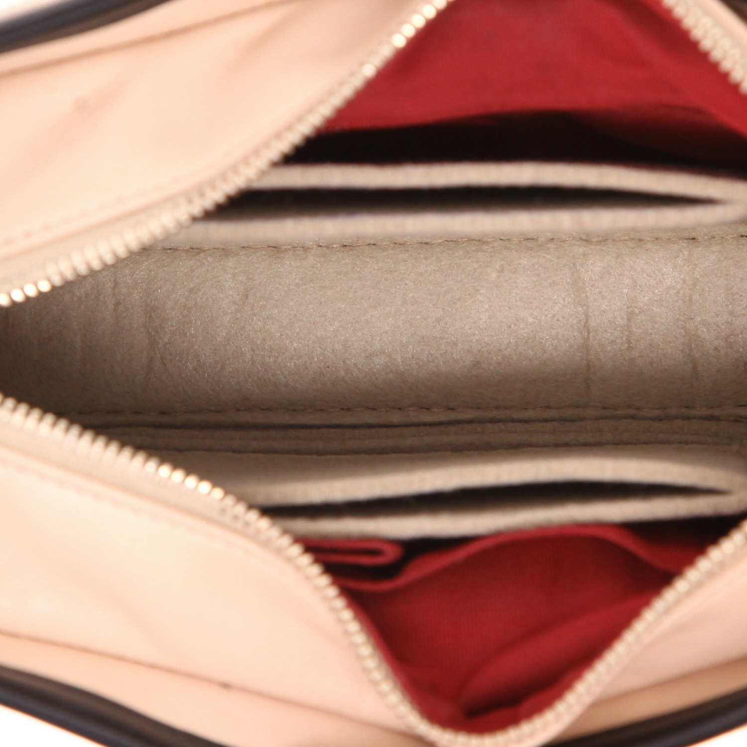 Chanel  Gabrielle  small model  shoulder bag  in beige quilted leather  and black leather - Detail D3