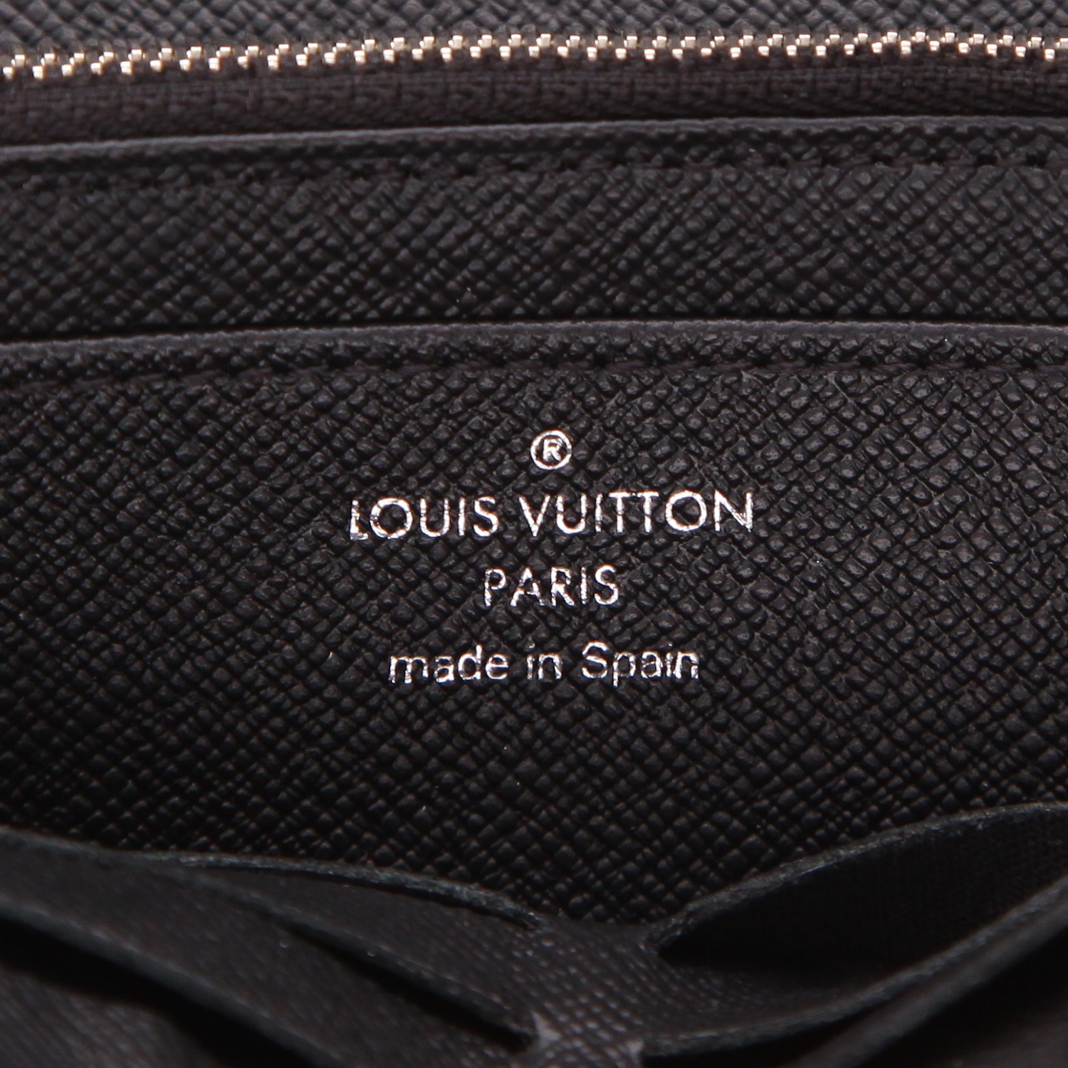 Billetera Louis Vuitton  Louise en cuero Epi negro - Detail D2
