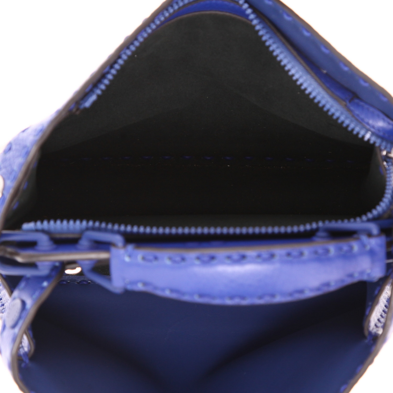 Fendi  Peekaboo ISeeU shoulder bag  in blue grained leather - Detail D4