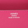 Hermès  2002 wallet  in purple Evergrain leather - Detail D2 thumbnail