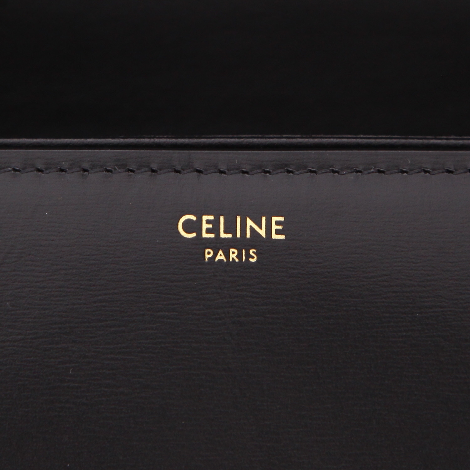 Celine  Triomphe shoulder bag  in black leather - Detail D2