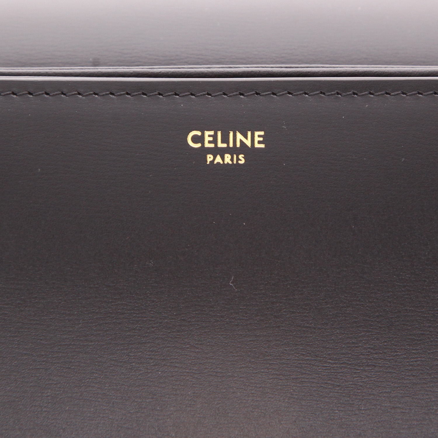 Bolso bandolera Celine  Triomphe en cuero negro - Detail D2