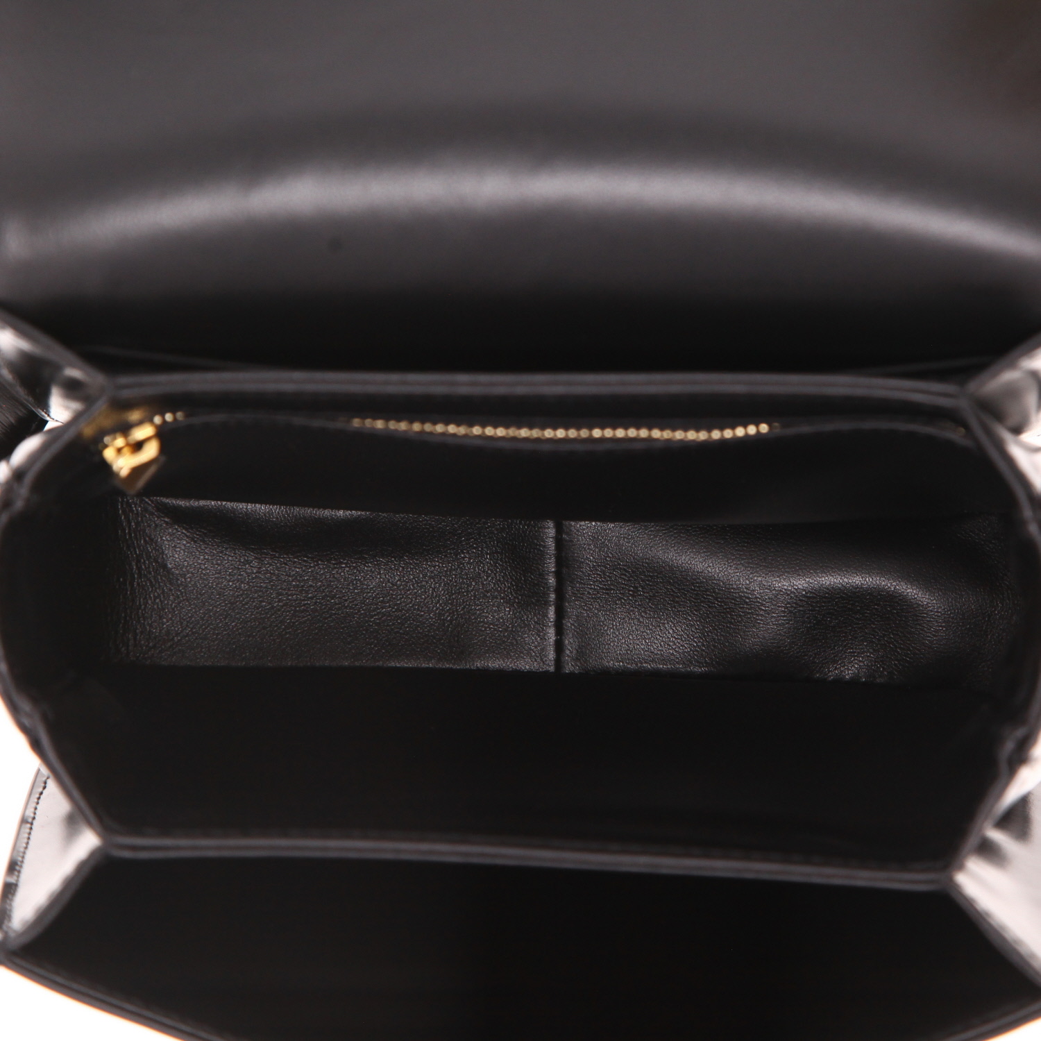 Celine  Triomphe Teen shoulder bag  in black leather - Detail D3