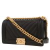 Chanel  Boy shoulder bag  in black quilted grained leather - 00pp thumbnail
