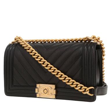 Sac bandoulière Chanel  Boy en cuir grainé matelassé noir