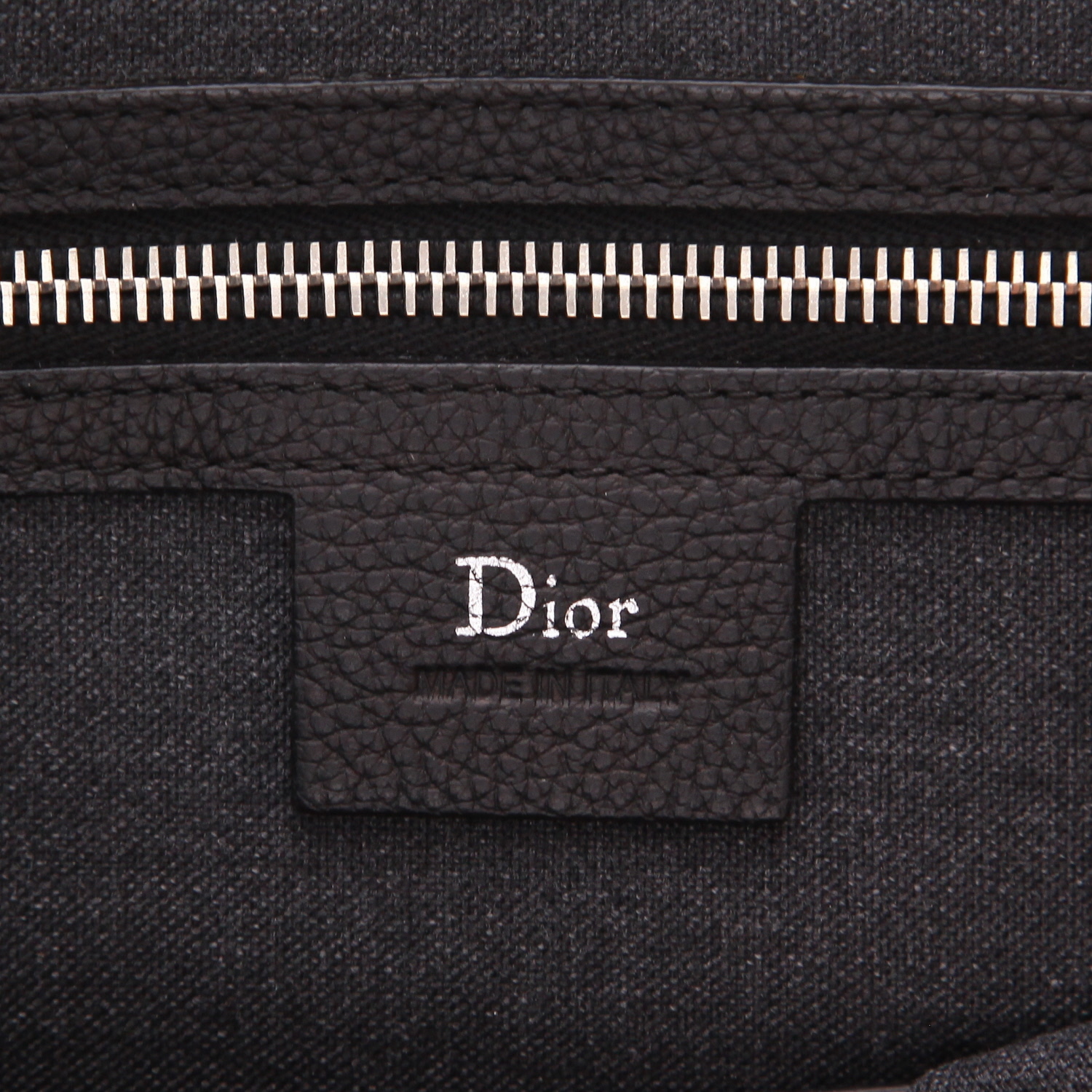 Sac bandoulière Dior   en cuir marron - Detail D2