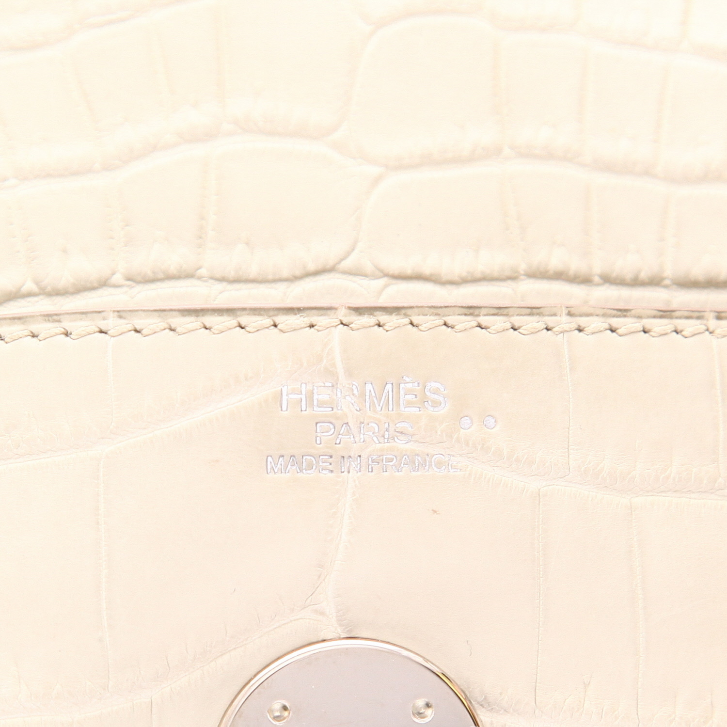 Sac à main Hermès  Lindy 30 cm en crocodile niloticus beige - Detail D2