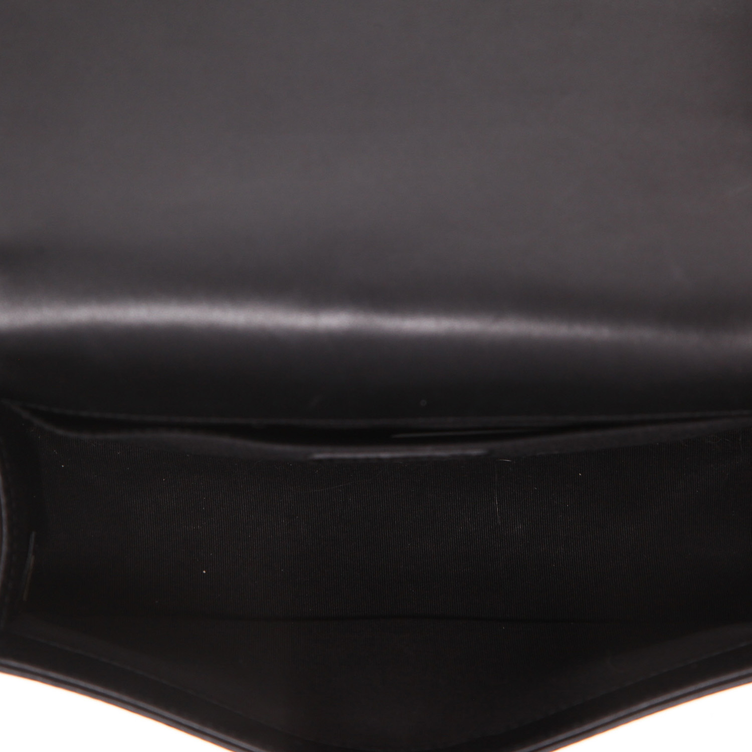 Chanel Boy shoulder bag in black quilted leather - Detail D3