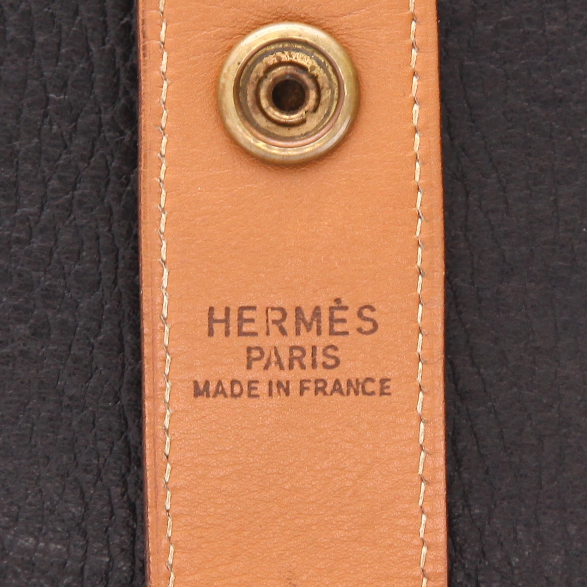 Hermès   handbag  in black and gold bicolor  leather - Detail D2