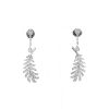 Paire de pendants d'oreilles Chanel Plume de Chanel en or blanc et diamants - 360 thumbnail