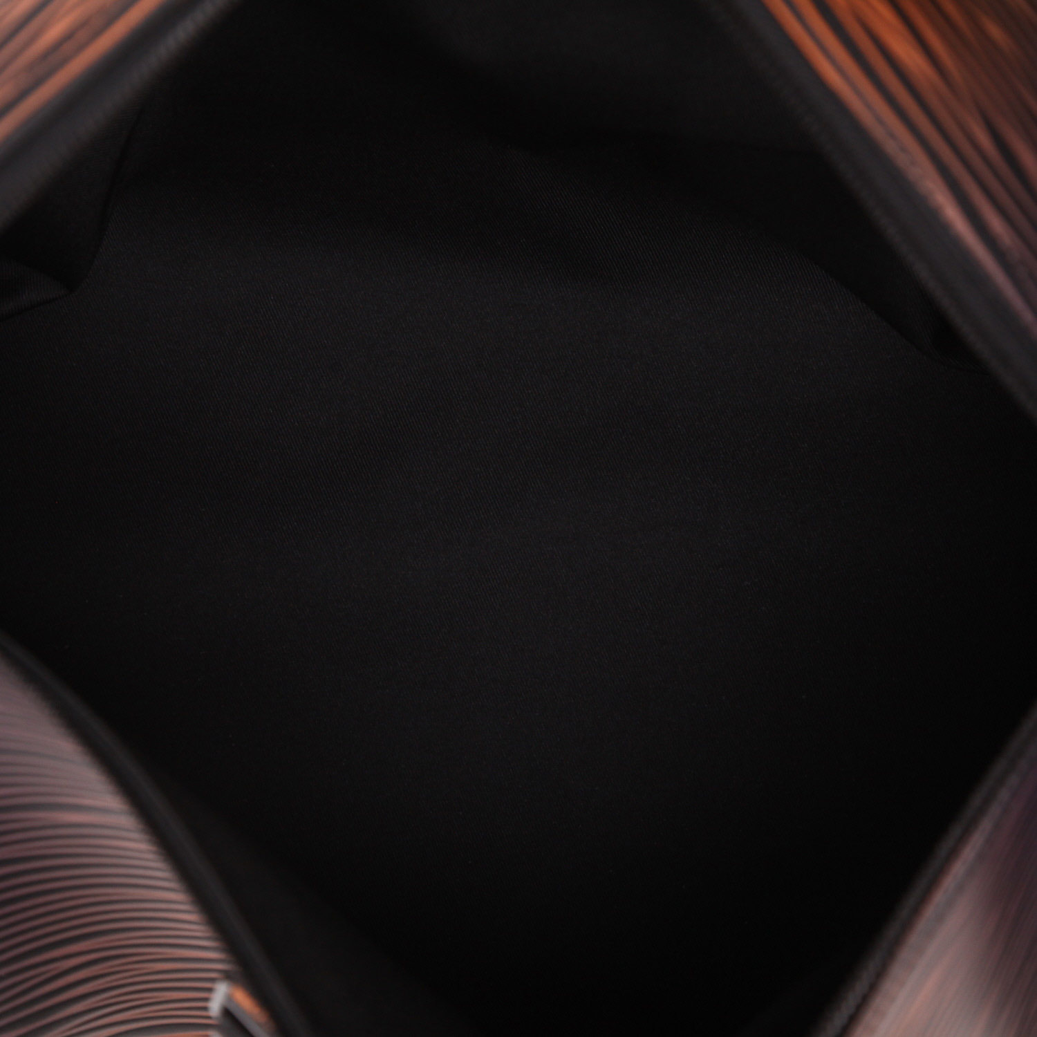 Borsa da viaggio Louis Vuitton  Editions Limitées in pelle Epi blu nera e arancione - Detail D3