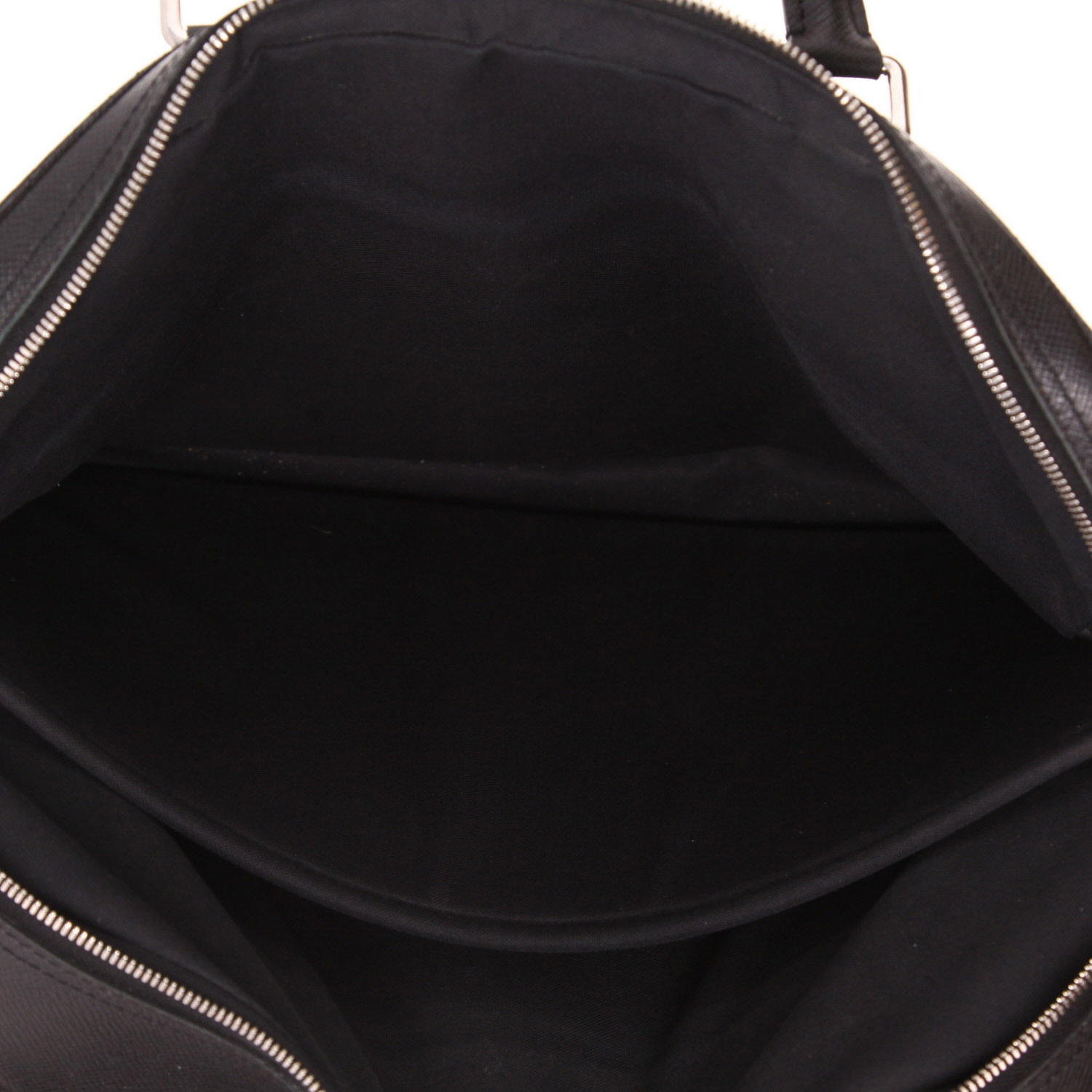 Porte-documents Louis Vuitton  Porte documents Voyage en cuir taiga noir - Detail D6