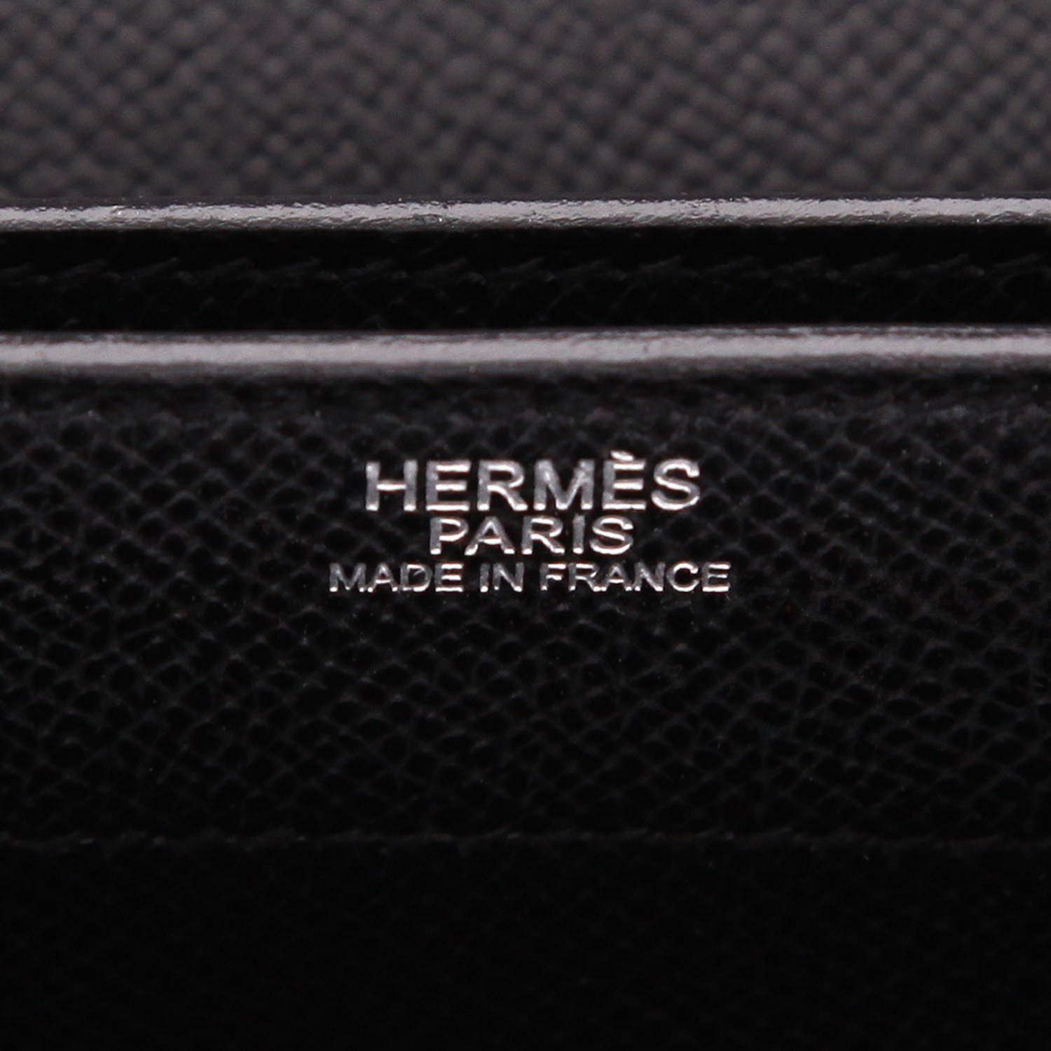 Porta-documentos Hermès  Kelly Dépêches en cuero epsom negro - Detail D2