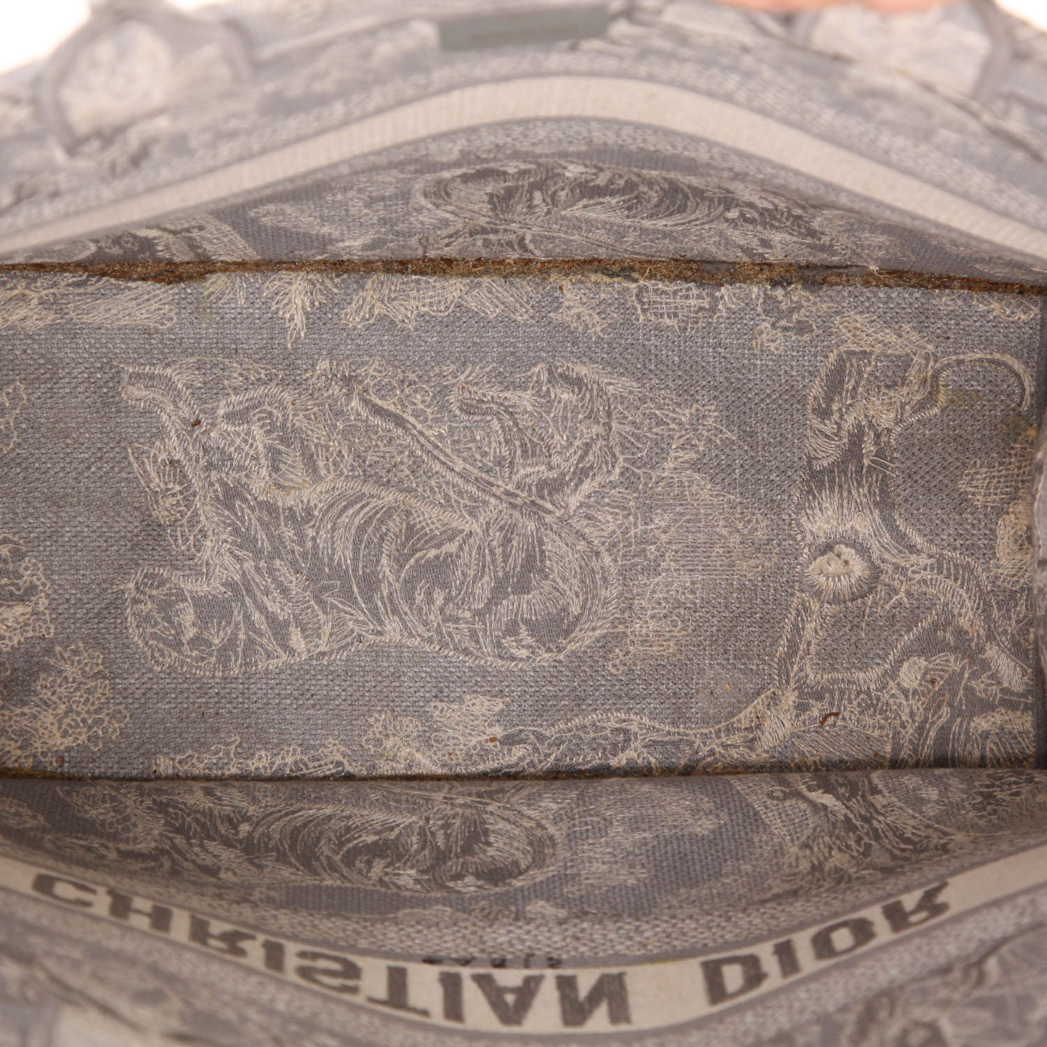 Sac cabas Dior  Book Tote moyen modèle  en toile grise et beige - Detail D3