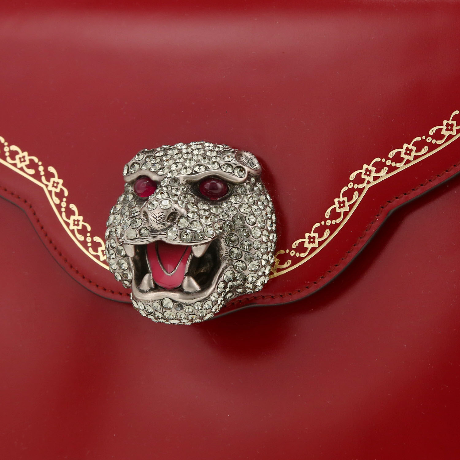 Bolso de mano Gucci   en cuero rojo - Detail D4