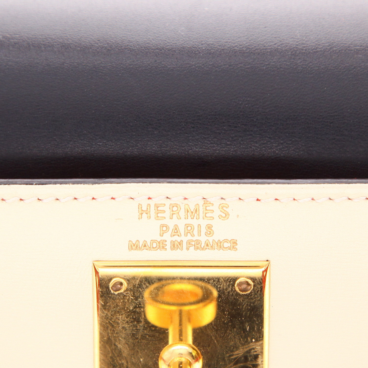 Sac à main Hermès  Kelly 28 cm en cuir box tricolore crème bleu et rouge - Detail D2