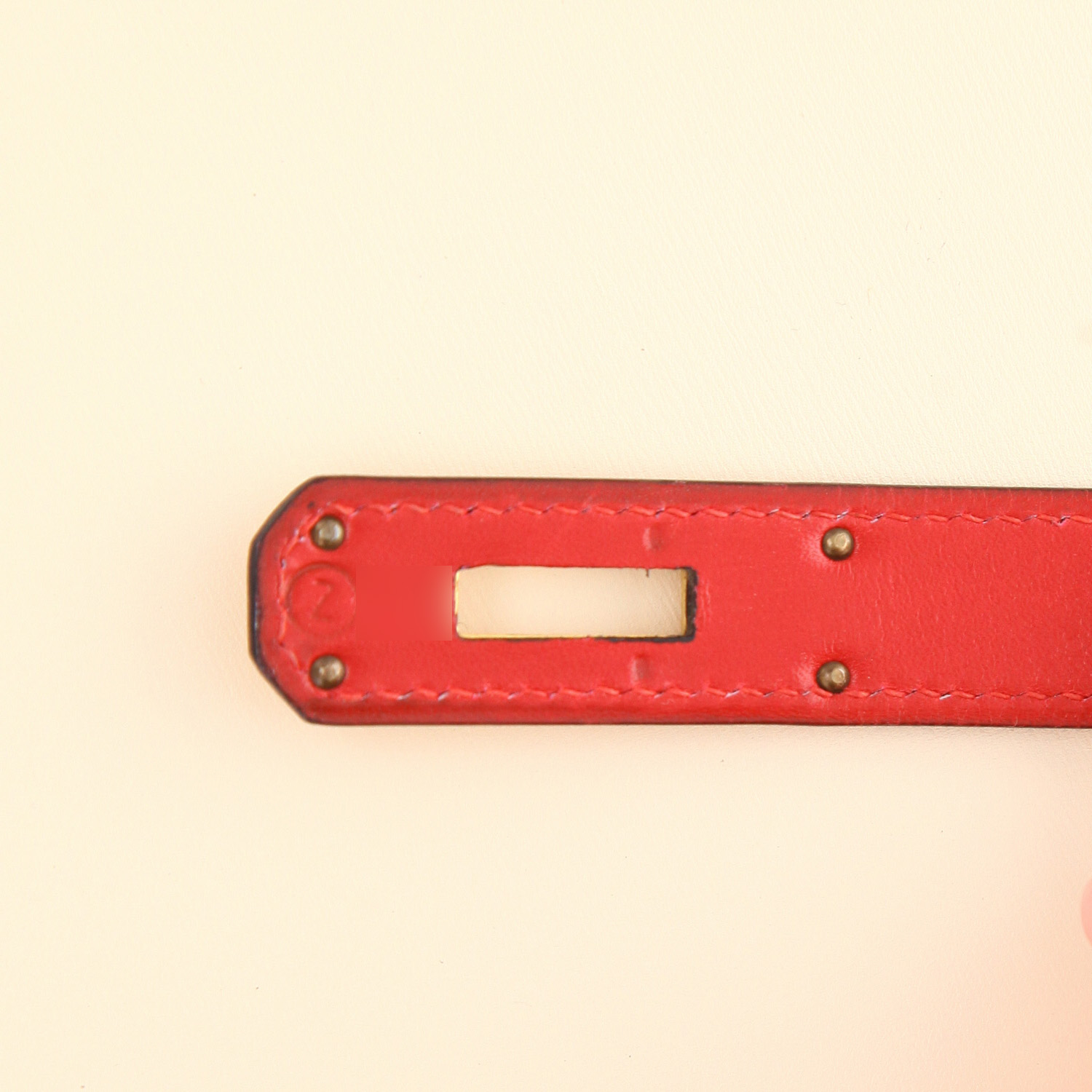 Hermès  Kelly 28 cm handbag  in cream color, blue and red tricolor  box leather - Detail D4