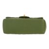 Sac bandoulière Chanel  Mini Timeless en cuir matelassé chevrons vert - Detail D1 thumbnail