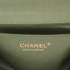 Sac bandoulière Chanel  Mini Timeless en cuir matelassé chevrons vert - Detail D2 thumbnail