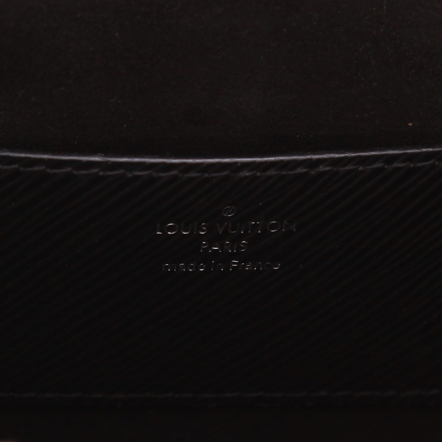 Louis Vuitton  Twist shoulder bag  in black epi leather - Detail D2