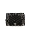 Bolso bandolera Chanel  Timeless Maxi Jumbo en charol negro - 360 thumbnail