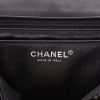 Bolso bandolera Chanel  Timeless Maxi Jumbo en charol negro - Detail D2 thumbnail