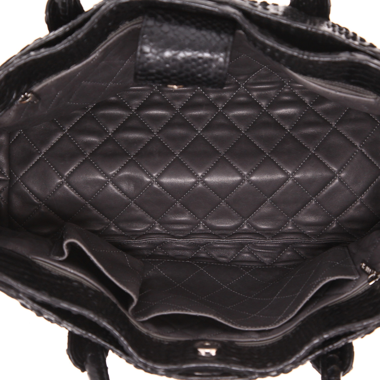 Sac cabas Chanel  Executive en python noir - Detail D3