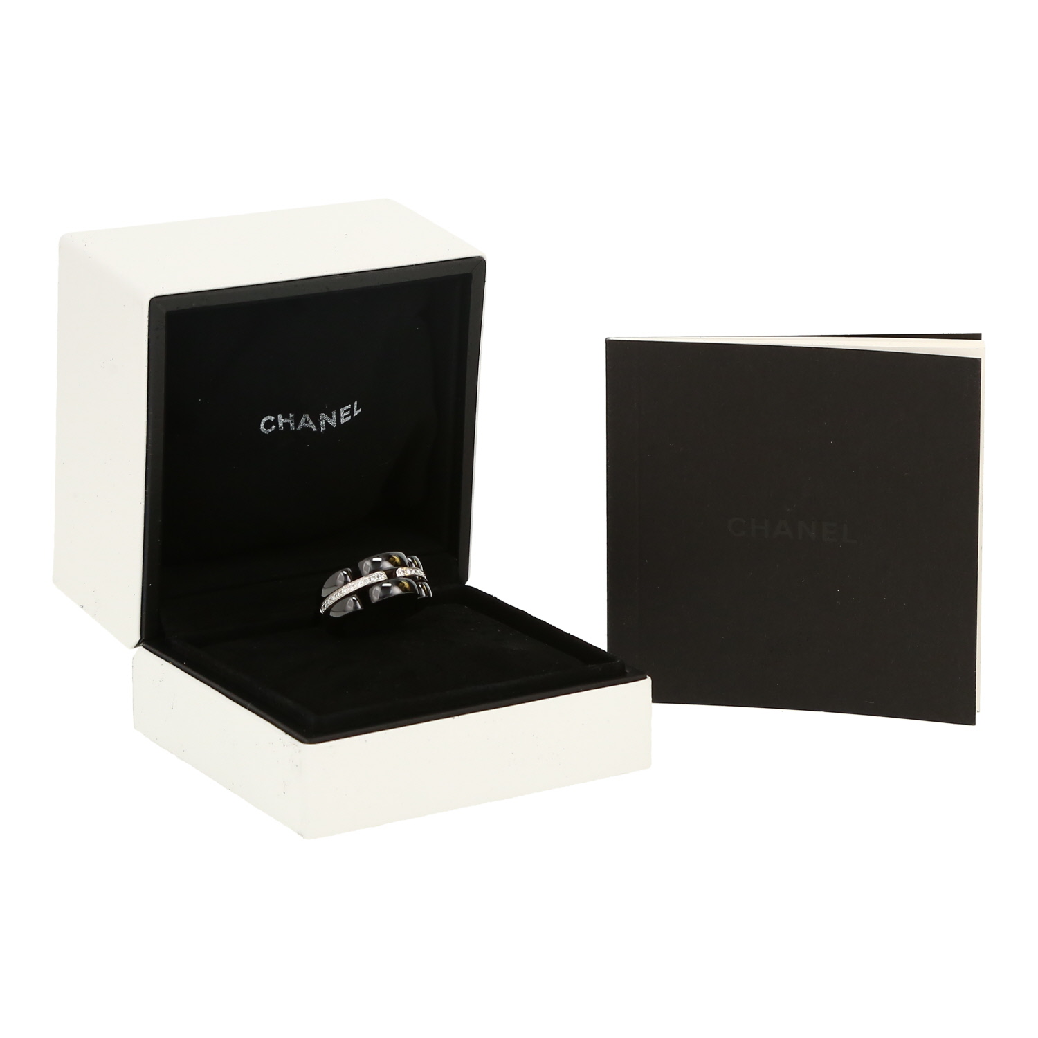 Bague Chanel  en or blanc, céramique noir et diamants - Detail D2