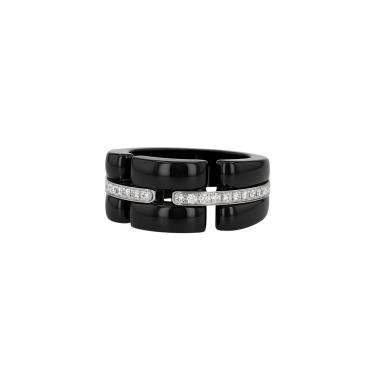 Chanel  ring in white gold, ceramic and diamonds