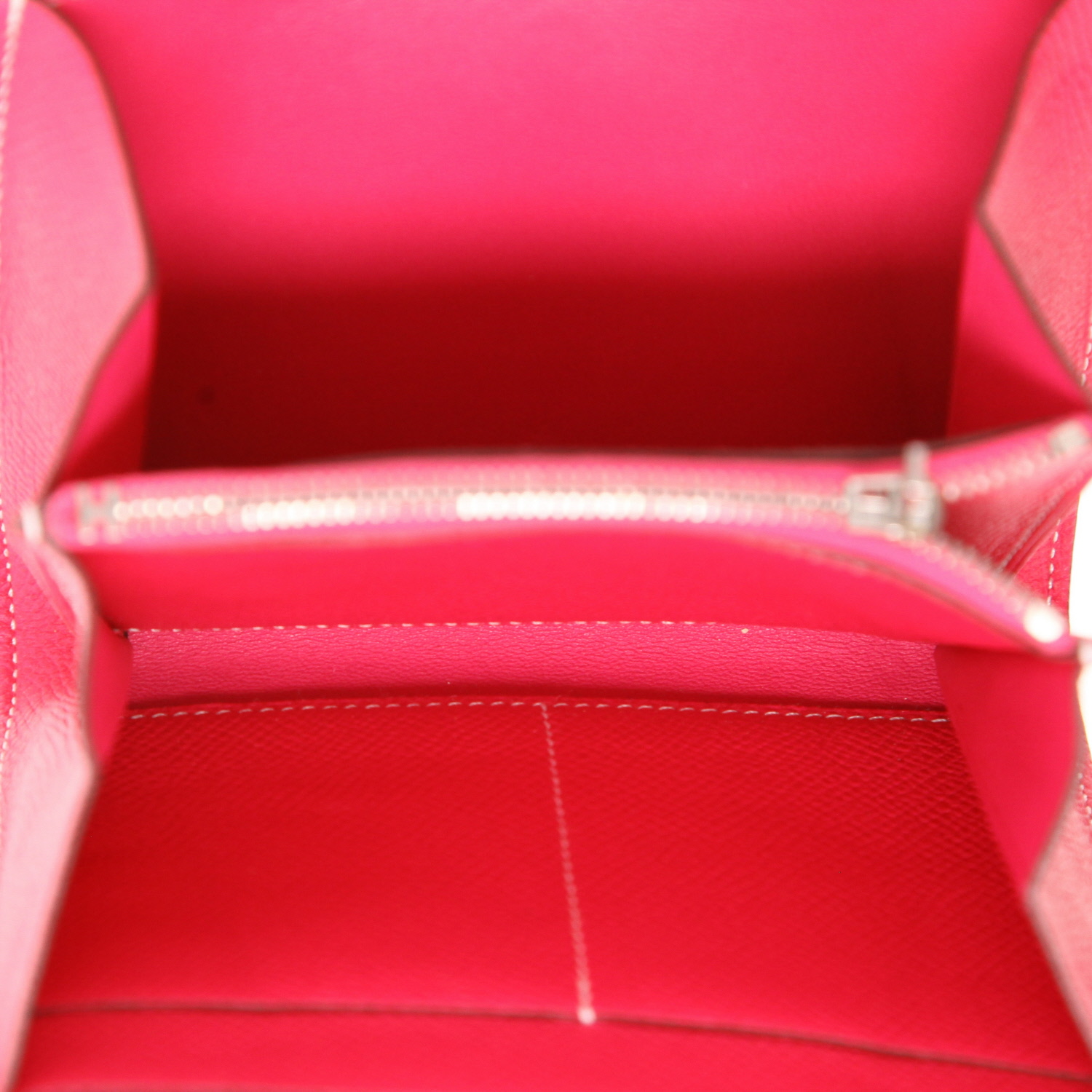 Monedero Hermès  Constance Wallet en cuero epsom Rose Tyrien - Detail D3