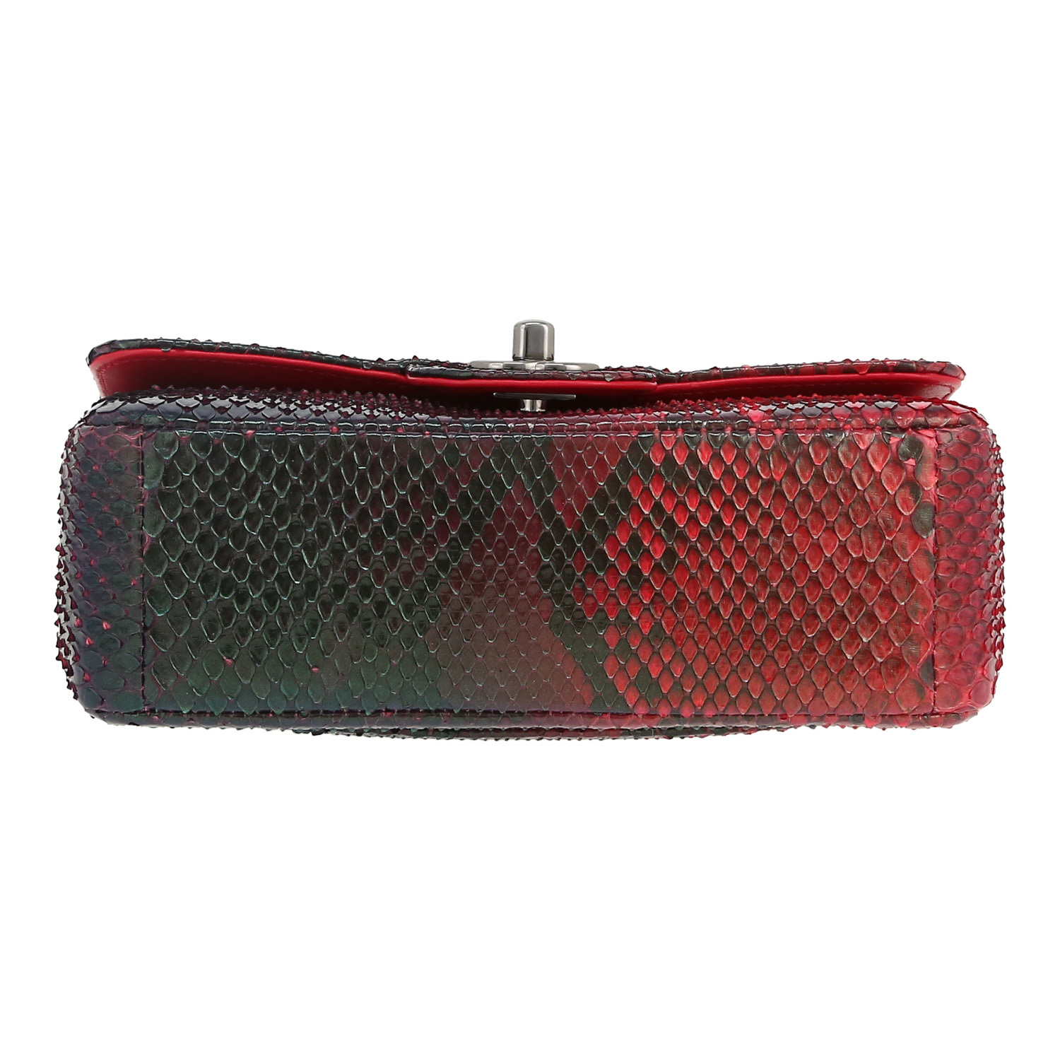 Chanel  Mini Timeless shoulder bag  in red and black shading  python - Detail D1