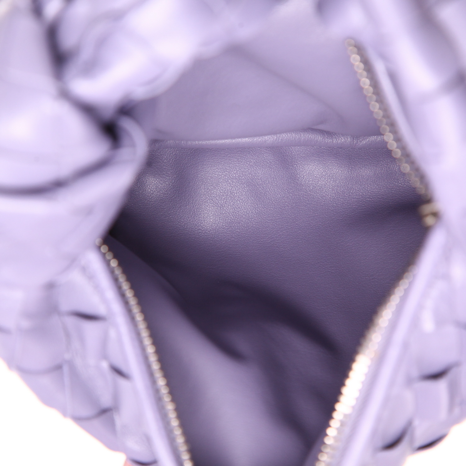 Bottega Veneta Mini Jodie handbag in purple intrecciato leather - Detail D3