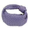 Sac à main Bottega Veneta  Mini Jodie en cuir intrecciato violet-lilas - Detail D4 thumbnail