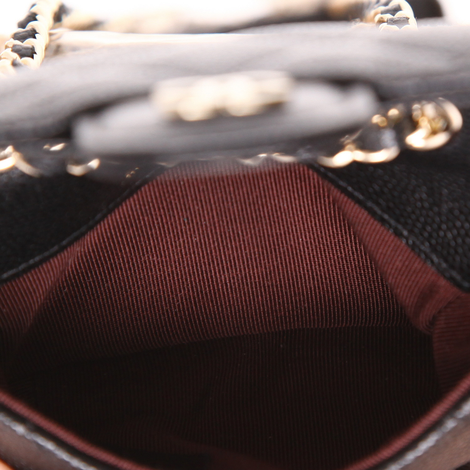 Cartera cinturón Chanel  Timeless Extra Mini en cuero granulado acolchado negro - Detail D3