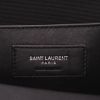 Bolso bandolera Saint Laurent  Enveloppe en cuero azul marino - Detail D2 thumbnail