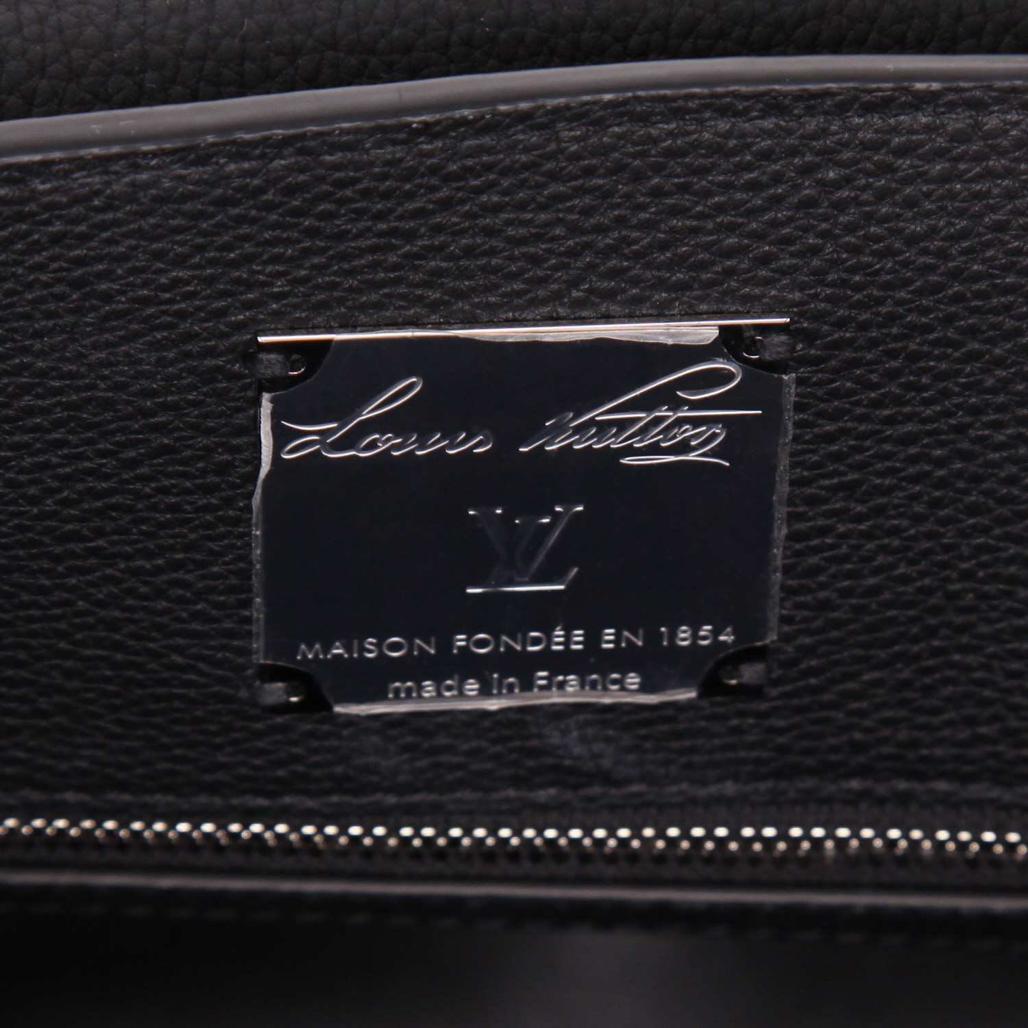 Borsa Louis Vuitton  Georges modello medio  in pelle martellata nera - Detail D2