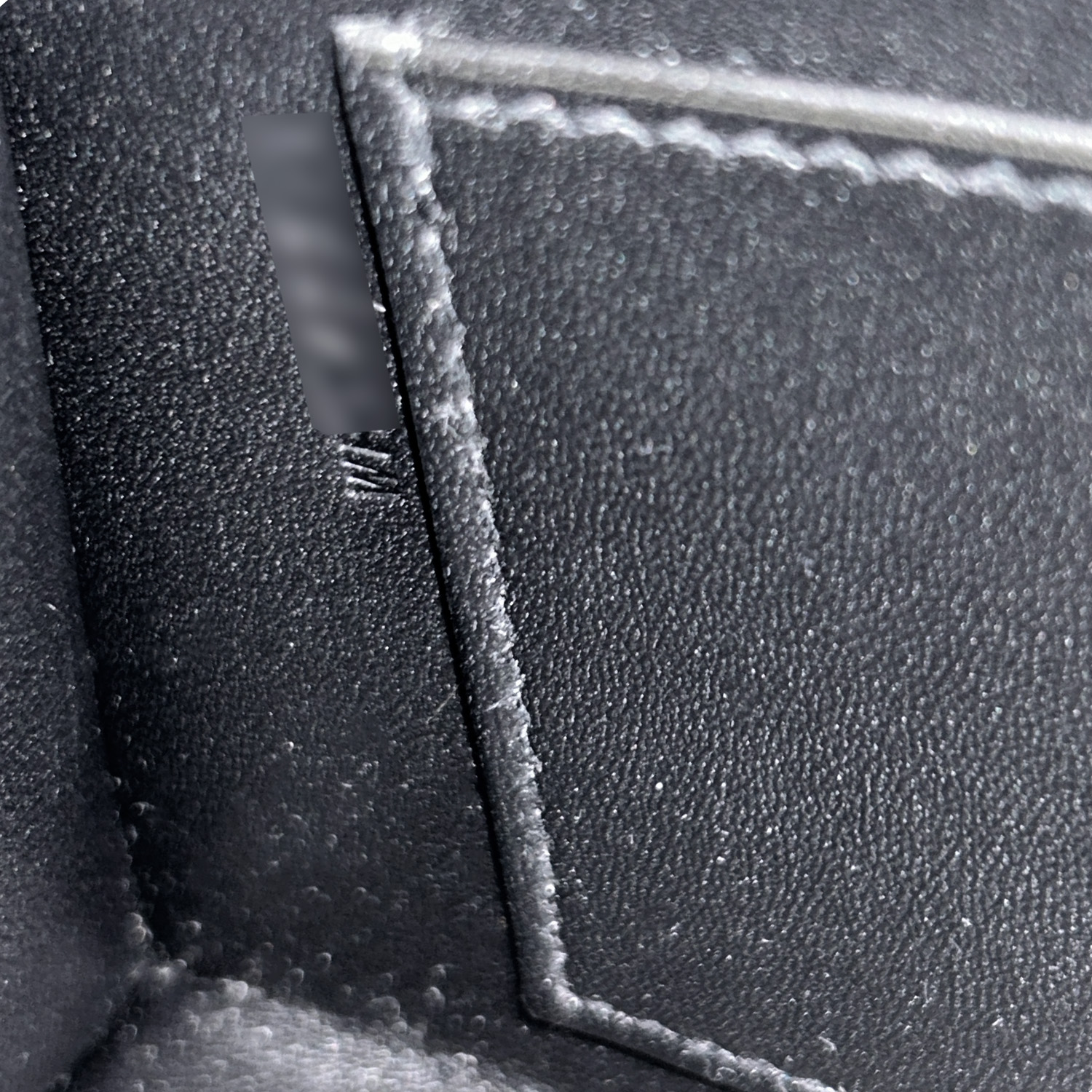 Hermès  Kelly 20 cm shoulder bag  in black box leather - Detail D4