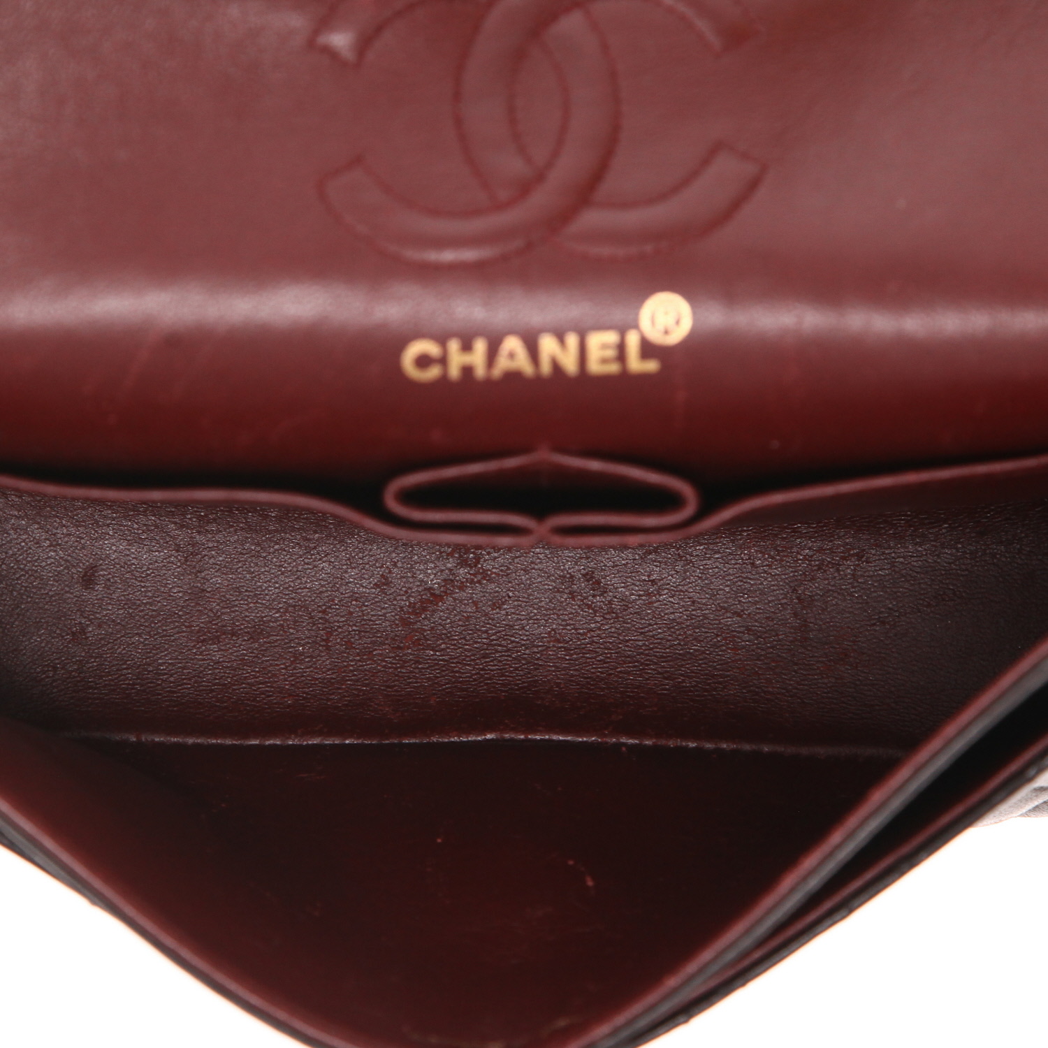 Chanel  Timeless Petit handbag  in brown quilted leather - Detail D3